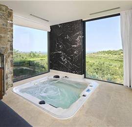 4 Bedroom Luxury Villa Retreat with Heated Infinity Pool near Buje, Sleeps 8-10
